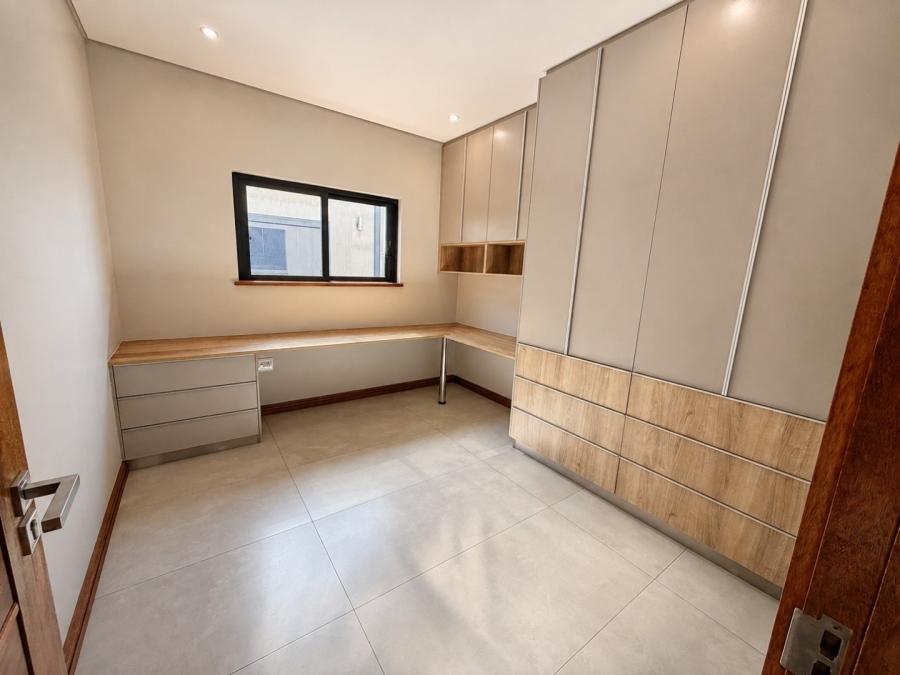 4 Bedroom Property for Sale in Heron Banks Golf Estate Free State